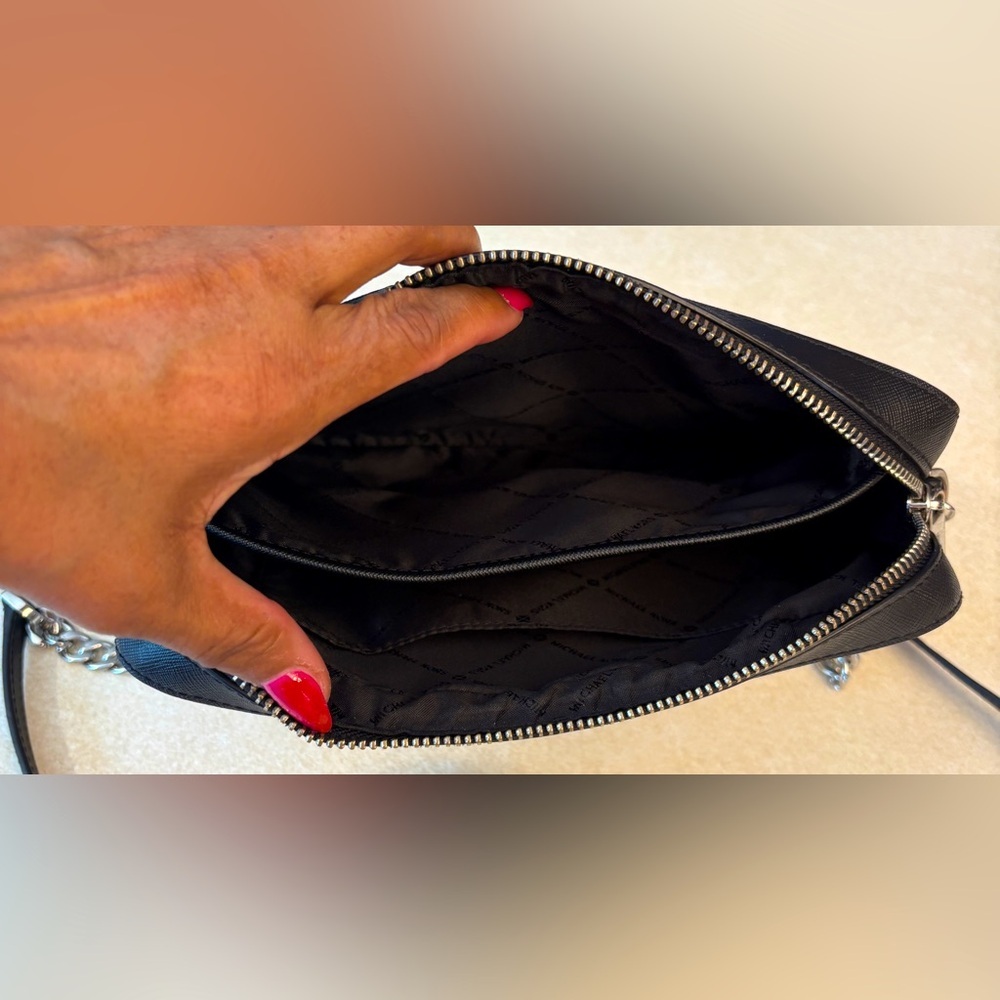 MICHAEL KORS NYC Jet Set Large Crossbody, EUC - Picture 10 of 12